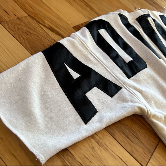 ⭐️Vaca Soon Sale⭐️ Adidas Sweatshirt T - Picture 5 of 6